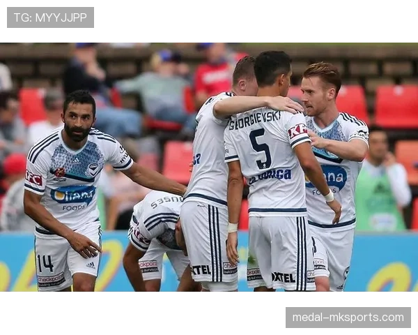 多特蒙德防线稳定性问题持续显现，对赛季防守质量提升形成制约